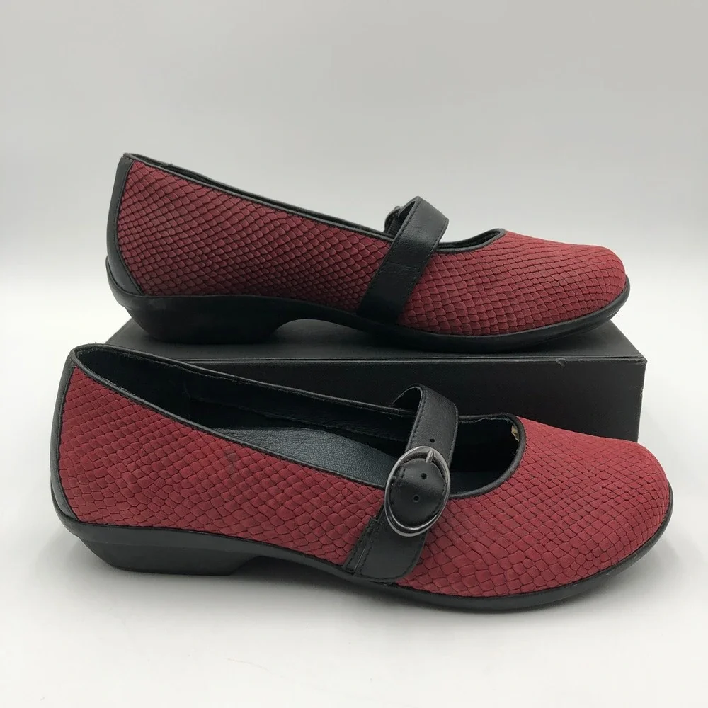 Dansko Burgundy and Black Textured Mules - Picture 2 of 16